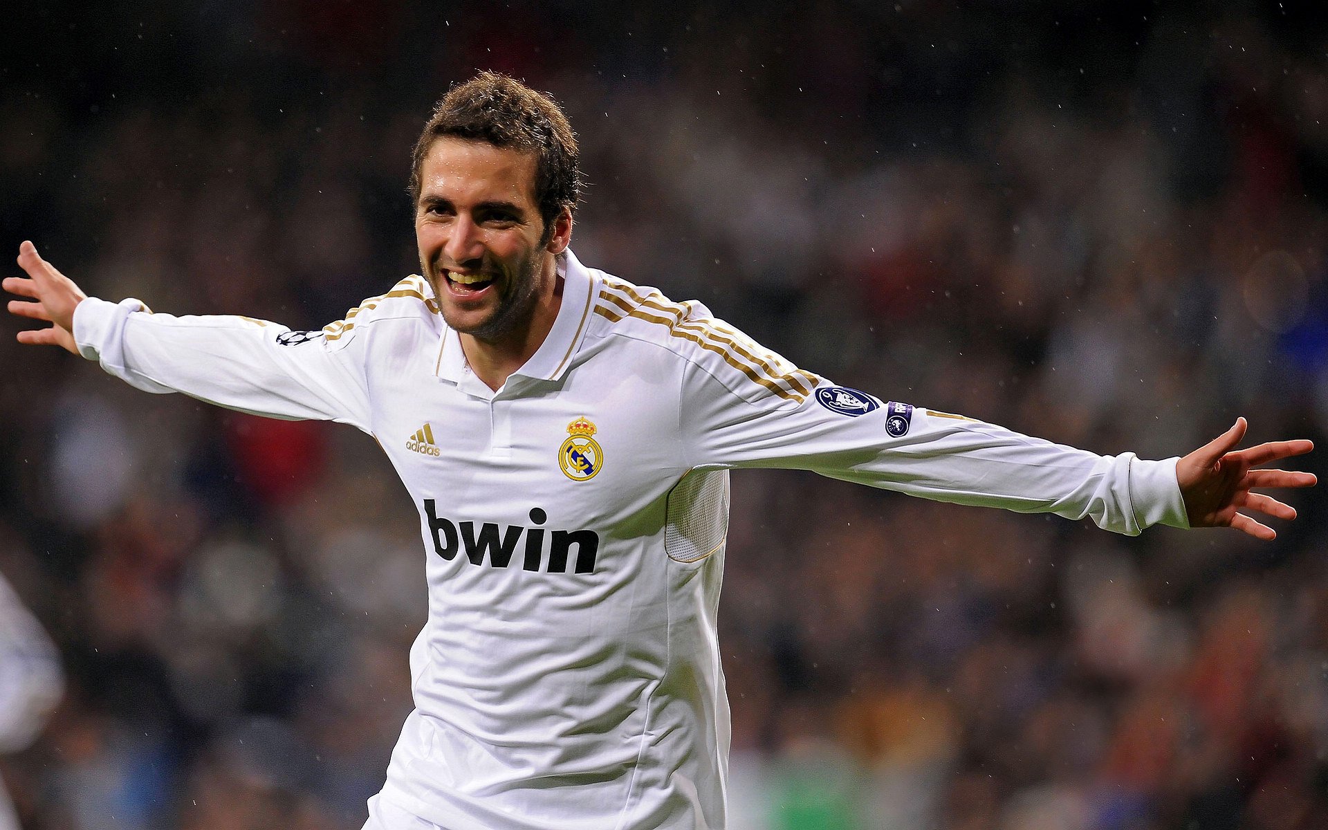 大奖赛转会风云:马德里竞技盯上锋线强援,格列兹曼或成交易筹码